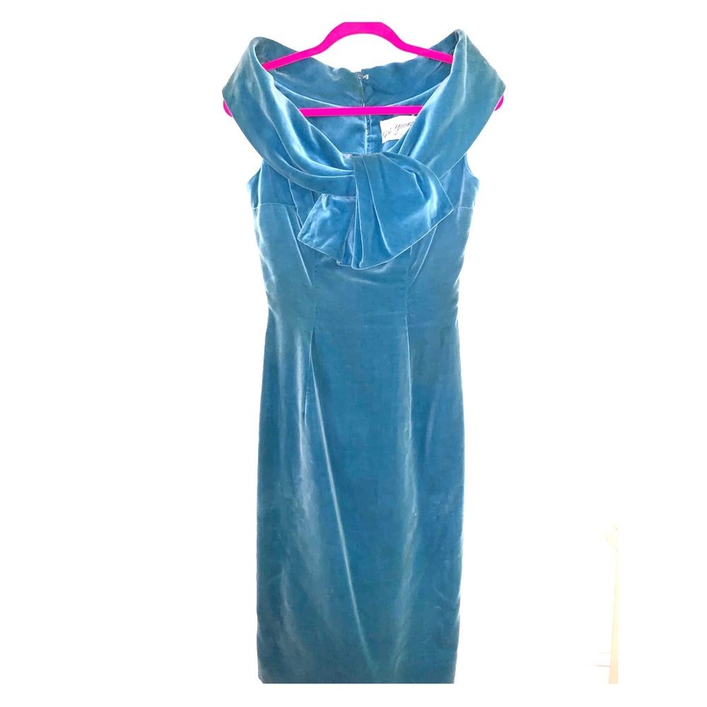 Vintage 1950s teal velvet dress